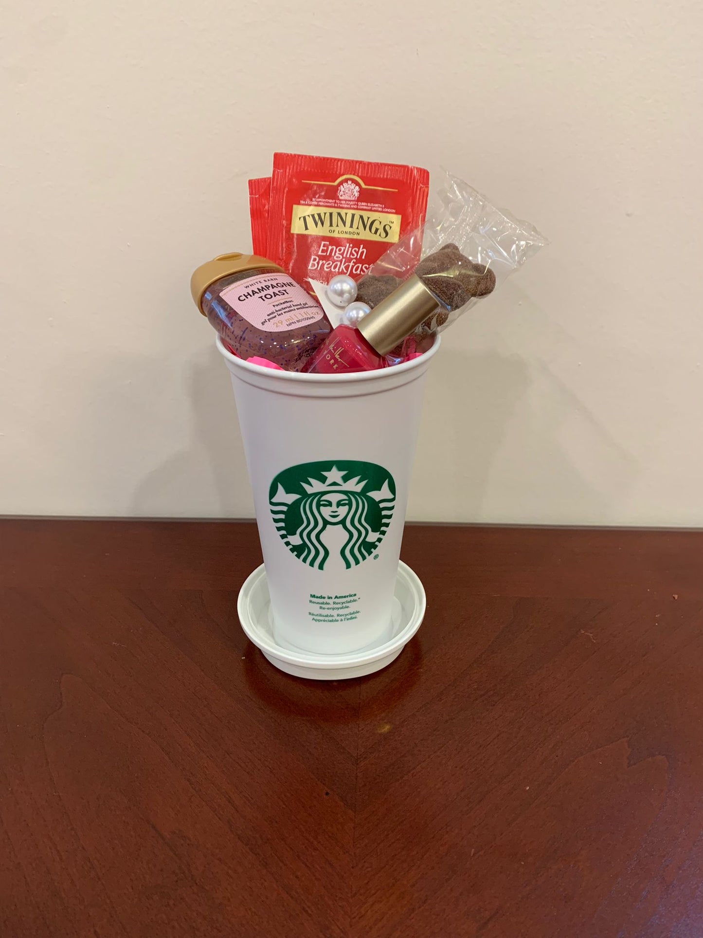 Gift basket - small - starbucks cup gift basket