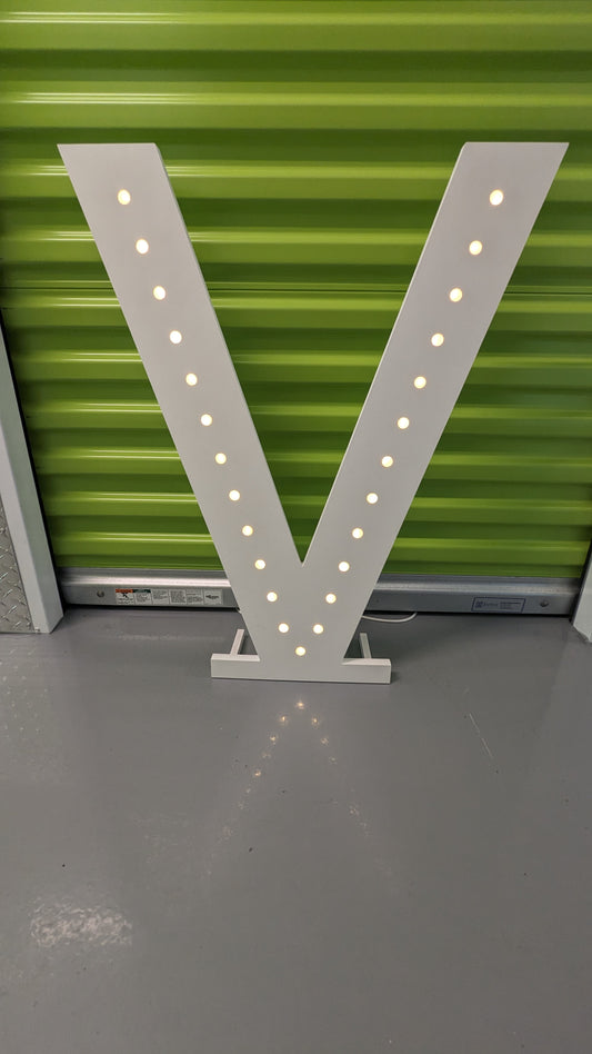 Marquee Letter 2.5" -Letter V